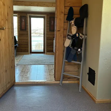 Holiday home Leirvag