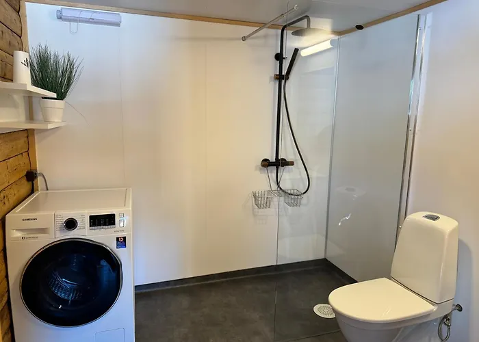 Nyaraló Leirvag Bukta
