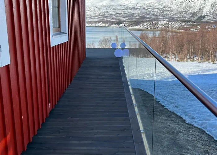 Leirvag Bukta